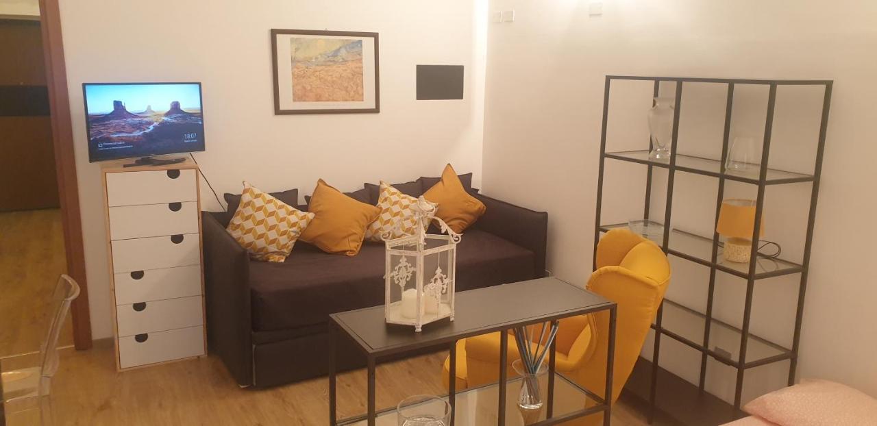 شقة Isola Dal Verme Flat ميلان المظهر الخارجي الصورة